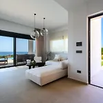 Villa Nobus - Luxury With Private Pool, Sea View & Sunset Marathópolis