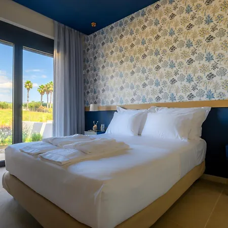 Nobus - Luxury With Private Pool, Sea View & Sunset Marathopoli