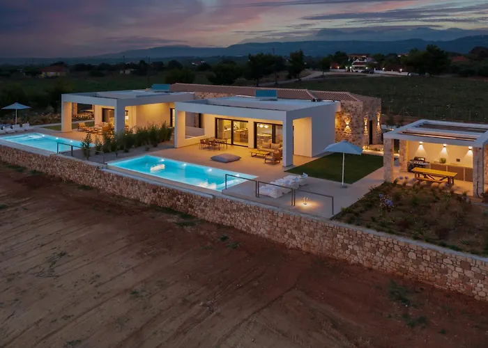 Villa Nobus - Luxury With Private Pool, Sea View & Sunset Marathopoli