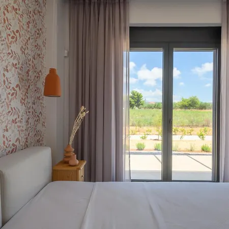 Nobus - Luxury With Private Pool, Sea View & Sunset ヴィラ