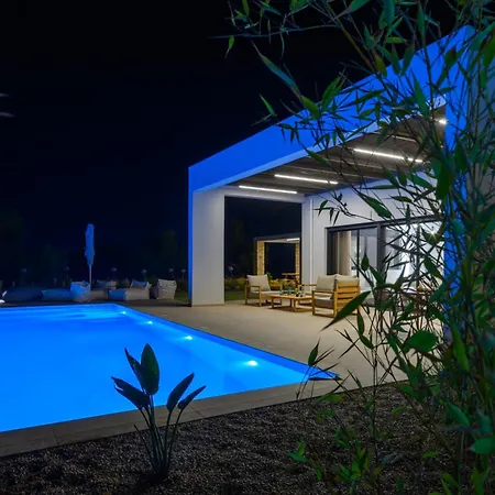 Nobus - Luxury With Private Pool, Sea View & Sunset Marathópolis