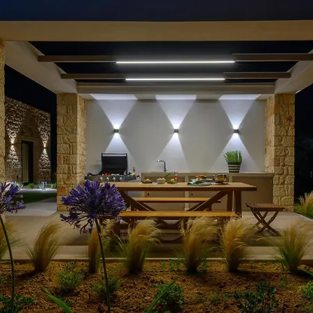 Nobus - Luxury With Private Pool, Sea View & Sunset וילה מרתופוליס