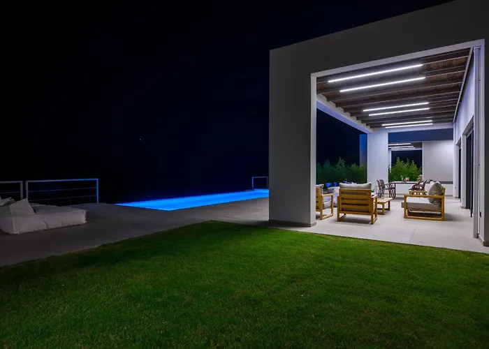 Nobus - Luxury With Private Pool, Sea View & Sunset Villa Marathópoli